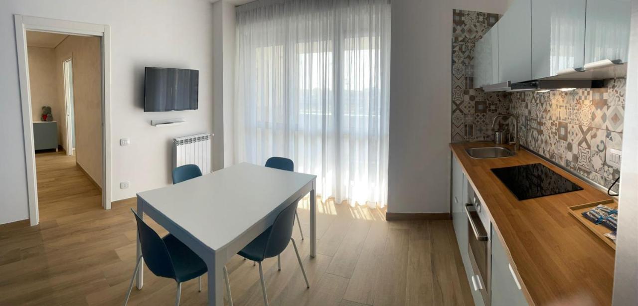 Sara House Apartment Наполи Екстериор снимка